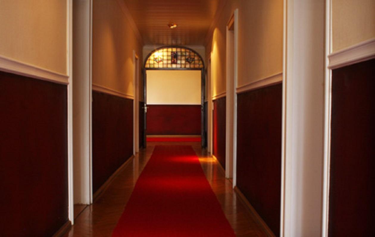 Traditionsgasthof Gruener Baum Bad Staffelstein Bagian luar foto